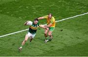 21 September 2014; Marc Ó Sé, Kerry, in action against Colm McFadden, Donegal. GAA Football All Ireland Senior Championship Final, Kerry v Donegal. Croke Park, Dublin. Picture credit: Dáire Brennan / SPORTSFILE