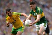21 September 2014; Paul Geaney, Kerry, in action against Frank McGlynn, Donegal. GAA Football All Ireland Senior Championship Final, Kerry v Donegal. Croke Park, Dublin. Picture credit: Piaras Ó Mídheach / SPORTSFILE