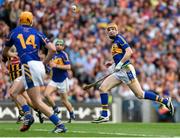27 September 2014; Tipperary's Lar Corbett passes to team-mate Seamus Callanan who went on to score their side's first goal of the game. GAA Hurling All Ireland Senior Championship Final Replay, Kilkenny v Tipperary. Croke Park, Dublin. Picture credit: Stephen McCarthy / SPORTSFILE