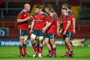 27 September 2014; Munster's Paul O'Connell speaks to his team-mates during the second half. Guinness PRO12, Round 4, Munster v Ospreys. Thomond Park, Limerick. Picture credit: Diarmuid Greene / SPORTSFILE
