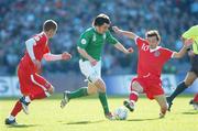 24 March 2007; Jonathan Douglas, Republic of Ireland, in action against Carl Robinson, left, and Simon Davies, Wales. 2008 European Championship Qualifier, Republic of Ireland v Wales, Croke Park, Dublin. Picture credit: Brian Lawless / SPORTSFILE