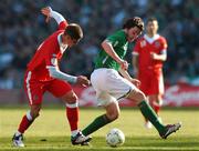 24 March 2007; Jonathan Douglas, Republic of Ireland, in action against Carl Robinson, Wales. 2008 European Championship Qualifier, Republic of Ireland v Wales, Croke Park, Dublin. Picture credit: David Maher / SPORTSFILE