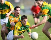 25 March 2007; Marc O'Se, Kerry, in action against Brendan Devenney and Christy Toye Donegal. Allianz National Football League, Division 1A, Round 5, Donegal v Kerry, Letterkenny, Donegal. Picture credit: Oliver McVeigh / SPORTSFILE