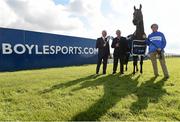 6 October 2014; RTÉ racing pundit Ted Walsh, jockey Barry Geraghty, right, and John Boyle, left, CEO Boylesports, at a Boylesports photocall to announce their sponsorship of RTÉ's Racing Coverage. Fairyhouse, Co. Meath. Photo by Sportsfile
