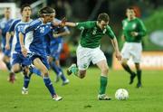 28 March 2007; Aiden McGeady, Republic of Ireland, in action against Dusan Svento, Slovakia. 2008 European Championship Qualifier, Republic of Ireland v Slovakia, Croke Park, Dublin. Picture credit: Matt Browne / SPORTSFILE