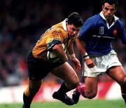6 November 1999; Matt Burke of Australia during the Rugby World Cup Final match between Australia and France at the Millenium Stadium in Cardiff, Wales. Photo by Brendan Moran/Sportsfile
