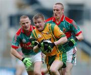 22 April 2007; Eamon McGee, Donegal, in action against David Heaney, right, and Ger Brady, Mayo. Allianz National Football League, Division 1 Final, Mayo v Donegal, Croke Park, Dublin. Picture credit: David Maher / SPORTSFILE