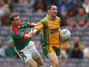 22 April 2007; Brendan Devenney, Donegal, in action against Liam O'Malley, Mayo. Allianz National Football League, Division 1 Final, Mayo v Donegal, Croke Park, Dublin. Picture credit: Pat Murphy / SPORTSFILE