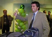 24 April 2007; Ireland's Kyle McCallan shows his delight on the teams return from the ICC 2007 Cricket World Cup. Dublin Airport, Dublin. Picture credit: Pat Murphy / SPORTSFILE