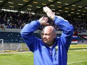 28 April 2007; Linfield manager David Jeffrey applauds the crowd before the start of the game. Carnegie Premier League, Linfield v Crusaders, Windsor Park, Belfast, Co. Antrim. Picture credit; Oliver McVeigh / SPORTSFILE