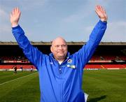 28 April 2007; Linfield manager David Jeffrey salutes the crowd at the end of the game. Carnegie Premier League, Linfield v Crusaders, Windsor Park, Belfast, Co. Antrim. Picture credit; Oliver McVeigh / SPORTSFILE