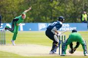 29 April 2007; Kevin O'Brien, Ireland, in action against J.L Denly, Kent. Allianz ECB Friends Provident One Day Trophy, Ireland v Kent, Stormont, Belfast, Co. Antrim. Picture credit: Russell Pritchard / SPORTSFILE