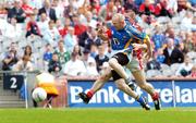 20 May 2007; Tommy Gill, Wicklow, in action against Alan Page, Louth. Bank of Ireland Leinster Senior Football Championship, Louth v Wicklow, Croke Park, Dublin. Picture credit: Caroline Quinn / SPORTSFILE