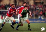 25 March 1998; Mark Kinsella of Republic of Ireland during the International Friendly match between Czech Republic and Republic of Ireland at Andruv Stadion in Olomouc, Czech Republic. Photo by David Maher/Sportsfile