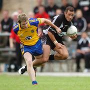 17 June 2007; Eamon O'Hara, Sligo, in action against Cathal Cregg, Roscommon. Bank of Ireland Connacht Senior Football Championship Semi-Final, Sligo v Roscommon, Dr. Hyde Park, Roscommon. Picture credit: Ray Ryan / SPORTSFILE