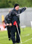8 July 2007; Armagh manager Joe Kernan issuses instructions from the sideline. Bank of Ireland All-Ireland Senior Football Championship Qualifier, Round 1, Armagh v Derry, St Tighearnach's Park, Clones, Co. Monaghan. Picture credit: Oliver McVeigh / SPORTSFILE