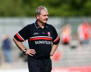 8 July 2007; Derry manager Paddy Crozier on the sideline near the end of the game. Bank of Ireland All-Ireland Senior Football Championship Qualifier, Round 1, Armagh v Derry, St Tighearnach's Park, Clones, Co. Monaghan. Picture credit: Oliver McVeigh / SPORTSFILE