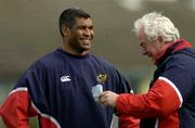 6 April 2004; Munster captain Jim Williams, left, with coach Alan Gaffney during a Munster Rugby Training Session at Thomond Park in Limerick. Photo by Matt Browne/Sportsfile