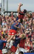 10 April 2004; Paul O'Connell of Munster wins a line-out against Pierre Rabadan of Stade Francais during the Heineken Cup Quarter-Final match between Munster and Stade Francais at Thomond Park in Limerick. Photo by Brendan Moran/Sportsfile