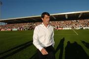 30 July 2007; Roy Keane, Sunderland manager, walks out onto the pitch for the start of the game. Pre-season Friendly, Cork City v Sunderland, Turner’s Cross, Cork. Picture credit; David Maher / SPORTSFILE