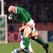 20 October 1999; Keith Wood of Ireland is tackled by Diego Quesada of Argentina during the 1999 Rugby World Cup Quarter-Final Play-Off match between Argentina and Ireland at Stade Felix Bollaert in Lens, France. Photo by Matt Browne/Sportsfile