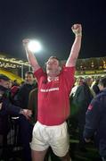 28 November 1999; Munster captain Mick Galwey celebrates after the Heineken Cup Pool 4 match at Vicarage Road in Watford, London. Photo by Brendan Moran/Sportsfile