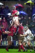 18 December 1999; Alan Quinlan, Munster, takes the ball in the lineout, during the Heineken European Rugby Cup, Munster v Colomiers at Musgrave Park, Cork. Picture credit; Matt Browne/SPORTSFILE. *** Local Caption *** 18 December 1999; Alan Quinlan of Munster wins possession in the line-out during the Heineken Cup Pool 4 Round 4 match between Munster and Colomiers at Musgrave Park in Cork. Photo by Matt Browne/Sportsfile