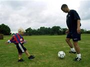 17 July 1999; Richie Partridge, right, with Teodor Birgersson, aged 3 from Linkoping, during a Republic of Ireland training session at Karlbergsplan in Linkoping, Sweden. Photo by David Maher/Sportsfile