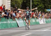 26 August 2007; Marco Marcato, Team LPR, celebrates as he crosses the line after winning Stage 5 in Merrion Square, Dublin. Tour of Ireland, Stage 5, Athlone to Dublin. Picture credit: Stephen McCarthy / SPORTSFILE