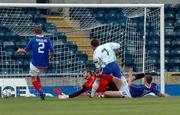 1 September 2007; Shane McCabe, Dungannon Swifts, gets past Linfield goalkeeper Alan Mannus to score. CIS Insurance Cup, Group A, Linfield v Dungannon Swifts, Windsor Park, Belfast, Co. Antrim. Picture credit: Michael Cullen / SPORTSFILE