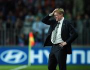 12 September 2007; Steve Staunton, Republic of Ireland manager, during the closing stages of the game. 2008 European Championship Qualifier, Czech Republic v Republic of Ireland, Sparta Prague Stadium, Prague, Czech Republic. Picture credit: David Maher / SPORTSFILE *** Local Caption ***