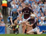 9 September 2007; Declan O'Dwyer, Dublin, in action against Ciaran O'Donovan, right, and Andrew Keary, Galway. Erin All-Ireland Under 21 Hurling Championship Final, Dublin v Galway, Croke Park, Dublin. Picture credit; Caroline Quinn / SPORTSFILE *** Local Caption ***