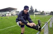 9 December 1999; John Langford ties his boot laces during Munster Rugby squad training at TOEC TOAL Sports Complex in Toulouse, France. Photo by Brendan Moran/Sportsfile