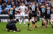 24 January 2015; Grounds staff replace turf from the pitch during the game. European Rugby Champions Cup 2014/15, Pool 2, Round 6, Wasps v Leinster. Ricoh Arena, Coventry, England. Picture credit: Stephen McCarthy / SPORTSFILE