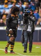 24 January 2015; Ashley Johnson, Wasps, makes his way to the sin bin after receieving a yellow card from referee Jerome Garces. European Rugby Champions Cup 2014/15, Pool 2, Round 6, Wasps v Leinster. Ricoh Arena, Coventry, England. Picture credit: Stephen McCarthy / SPORTSFILE