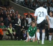 13 October 2007; Republic of Ireland manager Steve Staunton reacts after a tackle on Andy Keogh. 2008 European Championship Qualifier, Republic of Ireland v Germany, Croke Park, Dublin. Picture credit; Pat Murphy / SPORTSFILE