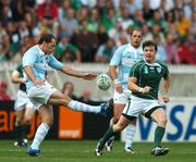 30 September 2007; Felipe Contepomi, Argentina, in action against Brian O'Driscoll, Ireland. 2007 Rugby World Cup, Pool D, Ireland v Argentina, Parc des Princes, Paris, France. Picture credit; Brendan Moran / SPORTSFILE