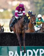 8 February 2015; First Lieutenant, with Bryan Cooper up, during the Hennessy Gold Cup. Leopardstown, Co. Dublin. Picture credit: Barry Cregg / SPORTSFILE