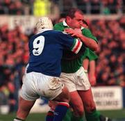 4 March 2000; Peter Clohessy of Ireland in action against Alessandro Trocon of Italy during the Lloyds TSB 6 Nations match between Ireland and Italy at Lansdowne Road in Dublin. Photo by Damien Eagers/Sportsfile