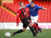 29 December 2007; Damian Curran, Linfield, in action against Eamon Doherty, Crusaders. Carnegie Premier League, Linfield v Crusaders, Windsor Park, Belfast, Co. Antrim. Picture credit; Oliver McVeigh / SPORTSFILE