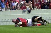 6 May 2000; John Hayes of Munster dives over to score his side's first try during the Heineken Cup Semi-Final match between Toulouse and Munster at the Stade du Parc Lescure in Bordeaux, France. Photo by Matt Browne/Sportsfile