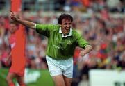 21 May 2000; Tony Cascarino of Republic of Ireland XI celebrates after scoring his side's third goal during the Steve Staunton and Tony Cascarino Testimonial match between Republic of Ireland XI and Liverpool at Lansdowne Road in Dublin. Photo by Damien Eagers/Sportsfile