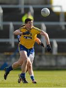 8 March 2015; Mark Healy, Roscommon, in action against Robbie Kehoe, Laois. Allianz Football League, Division 2, Round 4, Laois v Roscommon. O'Moore Park, Portlaoise, Co. Laois. Picture credit: Piaras Ó Mídheach / SPORTSFILE