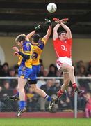 2 March 2008; Noel O'Leary, Cork, in action against Mark O'Carroll, 9, and Cathal Cregg, Roscommon. Allianz National Football League, Division 2, Round 3, Roscommon v Cork, Kiltoom, Roscommon. Picture credit: David Maher / SPORTSFILE
