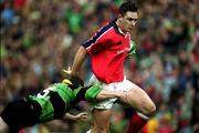 27 May 2000; David Wallace of Munster is tackled by Allan Bateman of Northhampton Saints on the way to scoring his first half try during the Heineken Cup Final between Munster and Northampton Saints at Twickenham Stadium in London, England. Photo by Matt Browne/Sportsfile