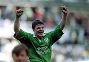 19 March 2000; Ireland's Brian O'Driscoll celebrates following the Six Nations Rugby Championship match between France and Ireland at Stade de France in Paris, France. Photo by Ray Lohan/Sportsfile