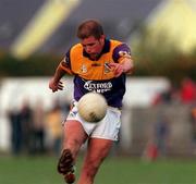 20 May 2000; Leigh O'Brien of Wexford during the Bank of Ireland Leinster Senior Football Championship Group Stage Round 3 match between Wicklow and Wexford at Aughrim County Ground in Aughrim, Wicklow. Photo by Matt Browne/Sportsfile
