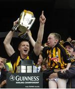 2 September 2007; Kilkenny's Henry Shefflin lifts the Liam MacCarthy cup with Darragh McGarry, son of James McGarry, right. Guinness All-Ireland Senior Hurling Championship Final, Kilkenny v Limerick, Croke Park, Dublin. Picture credit; Pat Murphy / SPORTSFILE