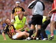 8 August 2010; Henry Shefflin, Kilkenny, receiving treatment from team doctor Tadhg Crowley and team physiotherapist Robbie Lodge for a first half injury which required him to be substituted. GAA Hurling All-Ireland Senior Championship Semi-Final, Kilkenny v Cork, Croke Park, Dublin. Picture credit: Oliver McVeigh / SPORTSFILE