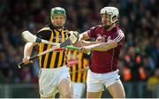 20 April 2014; Henry Shefflin, Kilkenny, in action against Daithi Burke, Galway. Allianz Hurling League Division 1 semi-final, Kilkenny v Galway, Gaelic Grounds, Limerick. Picture credit: Diarmuid Greene / SPORTSFILE